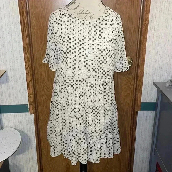 Jodifl Dress - Picture 1 of 3